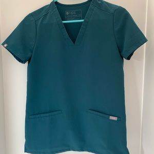 Women’s Figs Caribbean Blue Casma